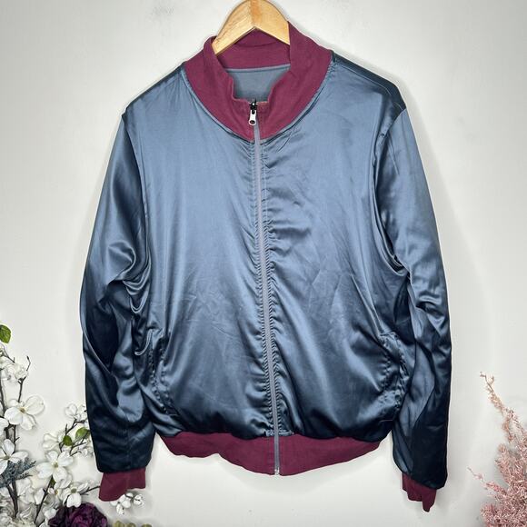 EMPORIO ARMANI Reversible Bomber Jacket Satin Gray Maroon Sz L $995 - Picture 4 of 7